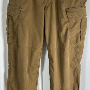 5.11 Tactical Mens Pants size 32x30